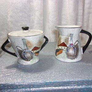 H-270 VINTAGE SET OF CAPRI BY ROYAL SEALY CREAMER AND SUGAR BOWL